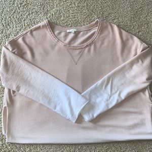 Women’s S Z Supply tunic with slit on the sides.